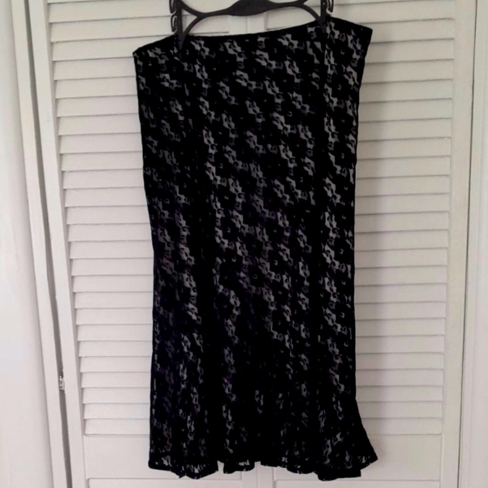 Apostrophe Lace overlay skirt Black White Beige Event Elegant Midi summer